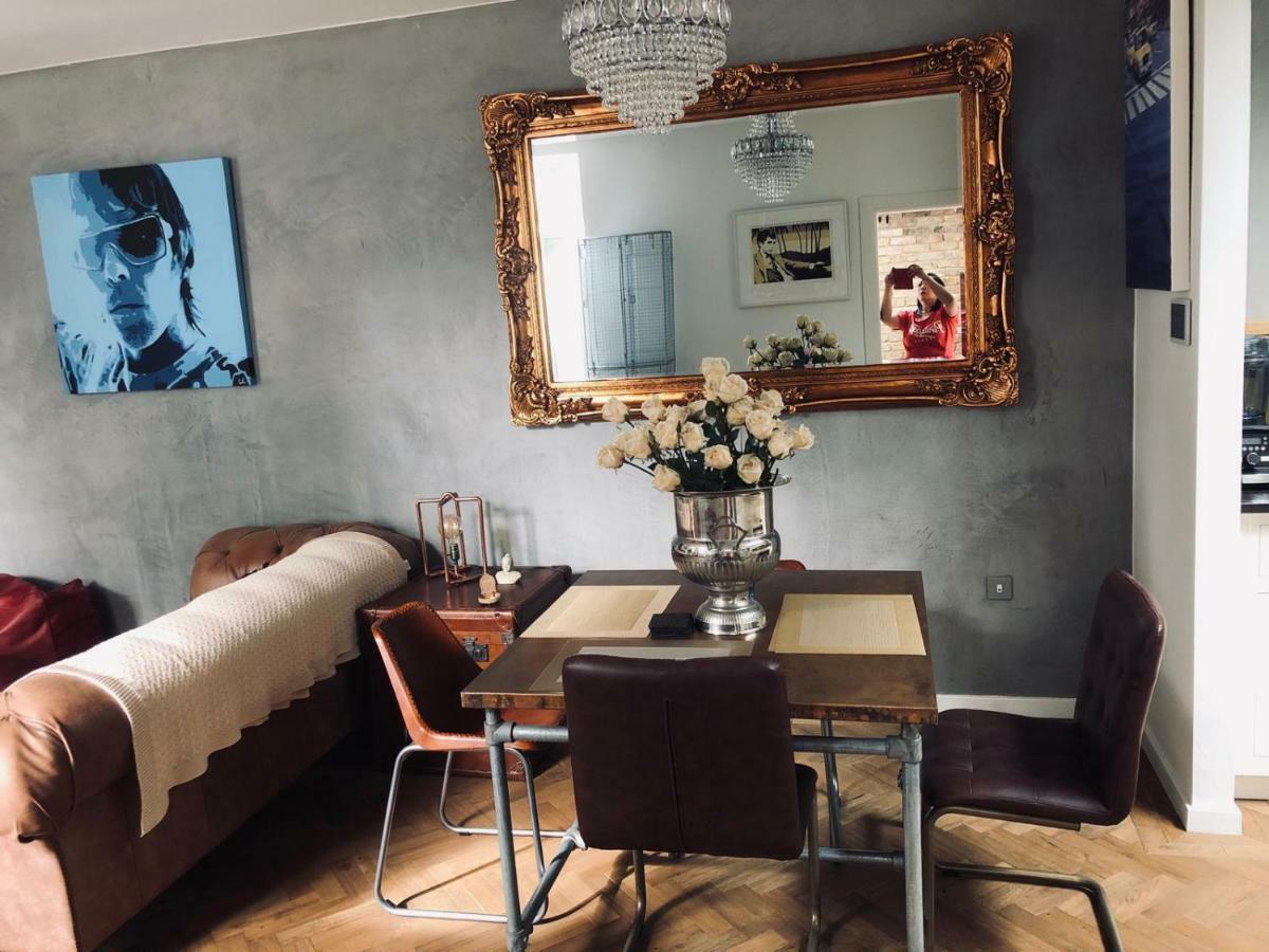 Stunning Gated Home Лондон Екстер'єр фото